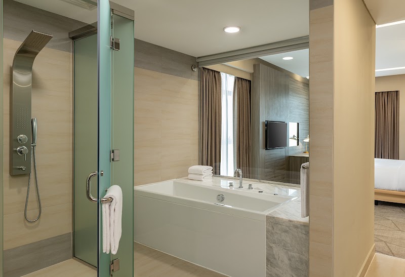Four Points by Sheraton Production City, Dubai - Four Points by Sheraton Production City, Dubai Plot No. IMPZ.B.018, Building 26 & 27 - معيصم الأولى - Dubai Production City - دبي - United Arab Emirates