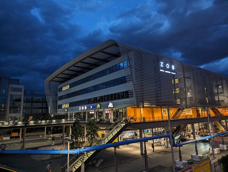 Munich Central Bus Station（ZOB München） - Munich Central Bus Station（ZOB München）, Arnulfstraße 21, 80335 München-Ludwigsvorstadt-Isarvorstadt, Germany