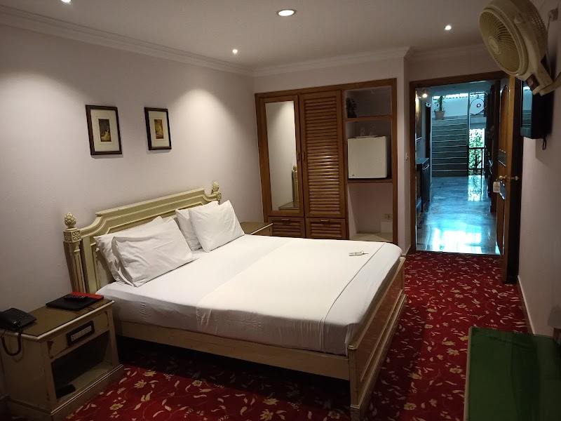 Hotel Ornate - Hotel Ornate, Back Side of Islamabad Hotel, Civic Centre, near to Melody Market, G-6 Markaz G 6 Markaz G-6, Islamabad, 44000, Pakistan