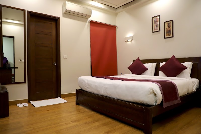 hotel dasaprakash udupi brindavan - hotel dasaprakash udupi brindavan, 18/163A/6, Agra Shamshabad Raja Kherah Marg, near Amit Jaggi Hospital, Vibhav Nagar, Tajganj, Agra, Uttar Pradesh 282001, India