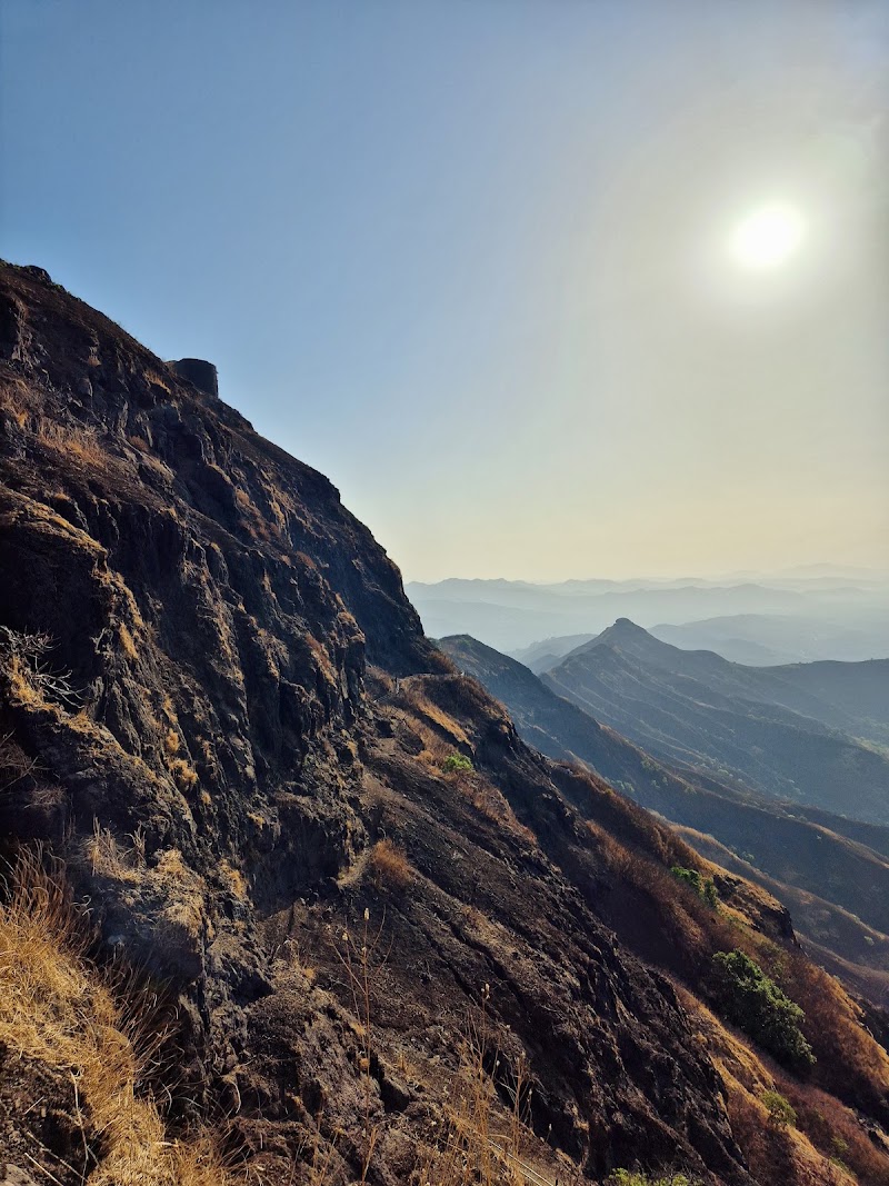 Torna trek start point (metpilware route) - Torna trek start point (metpilware route), 7J9H+C59, Metpilaware, Maharashtra 412212, India