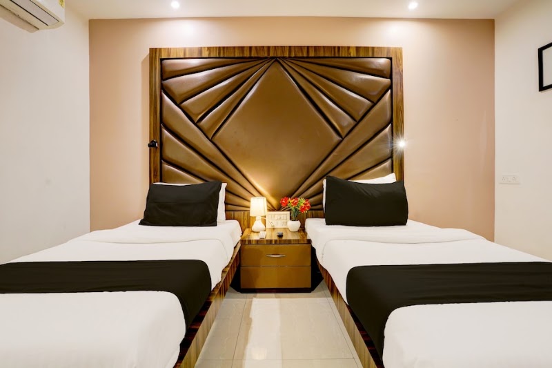 Hotel Park Palace - Hotel Park Palace Decor Tower, Dontad Street, Khadak St, opposite City Heights Tower, Masjid Bandar, Mumbai, Maharashtra 400009, India