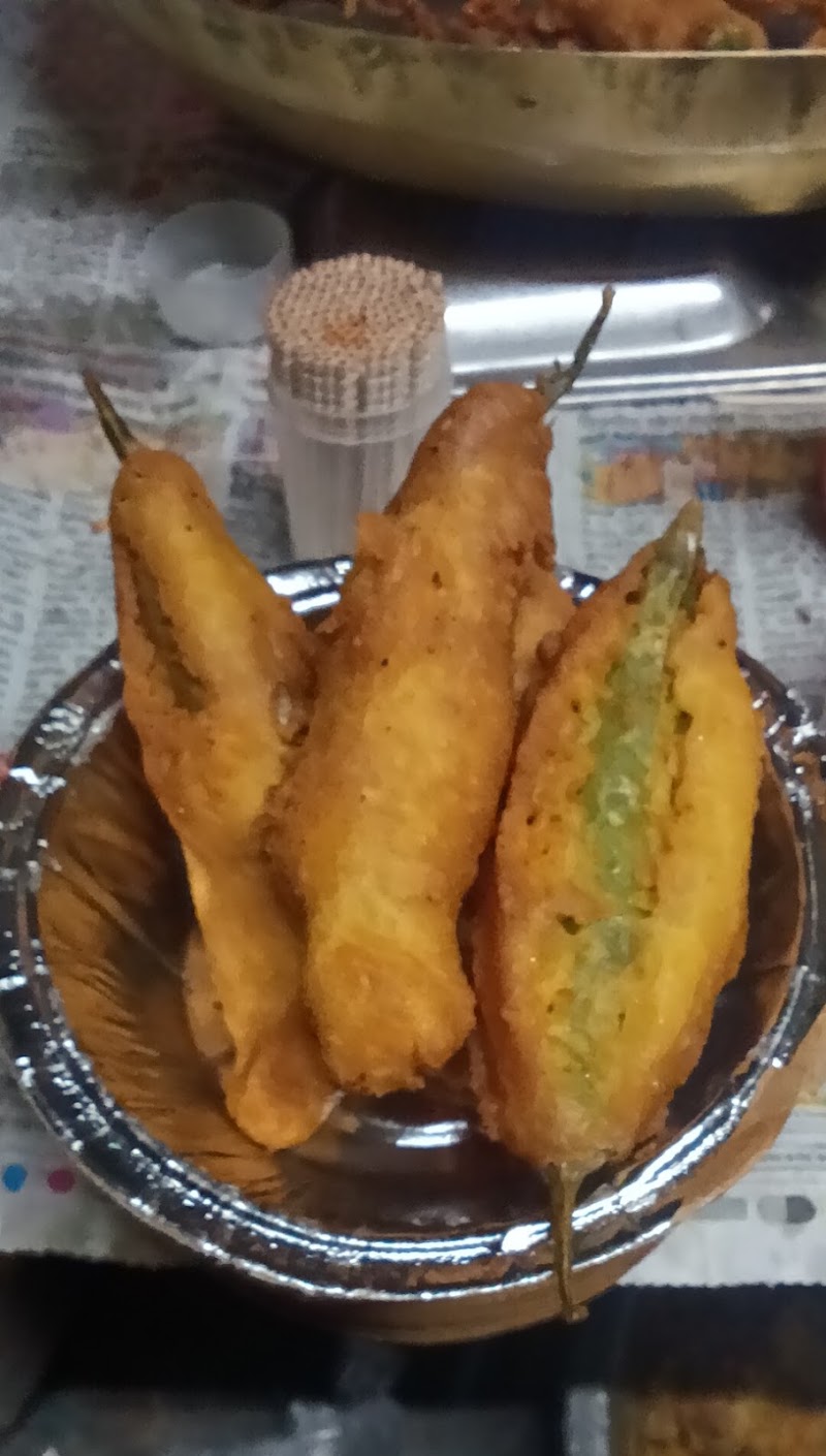 Ganesh Gajju Hotel and Sweets - Ganesh Gajju Hotel and Sweets, Jalbandha Road, Nagpura, Chhattisgarh 491001, India