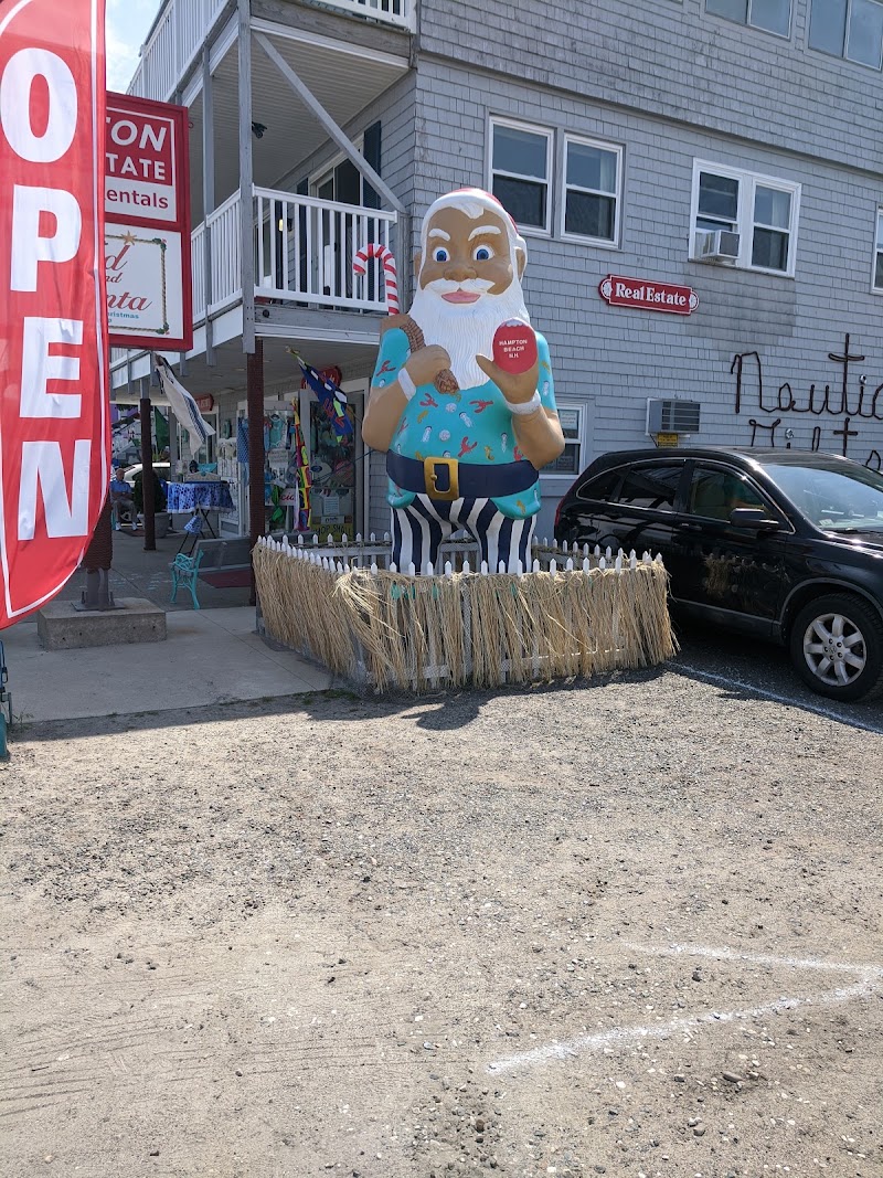 Sand And Santa - Sand And Santa 63 Ocean Blvd, Hampton, NH 03842, USA