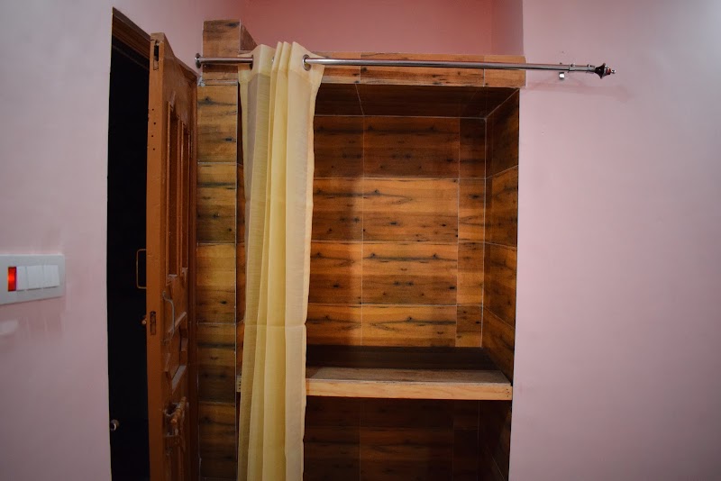 Hotel Parash Palace - Hotel Parash Palace, Barkot, Uttarakhand 249141, India