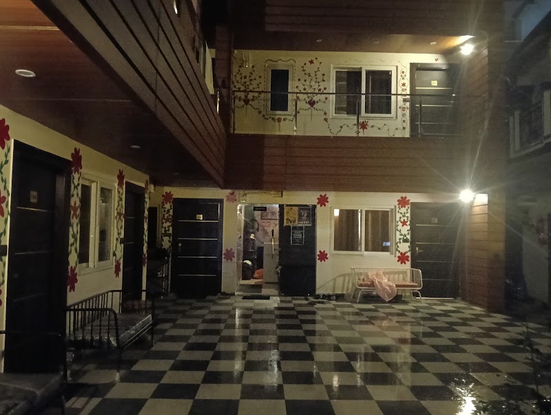 La Casa Bonita - La Casa Bonita House no.24, C/O B.S.Residancy, Tapovan, Rishikesh, Uttarakhand 249192, India
