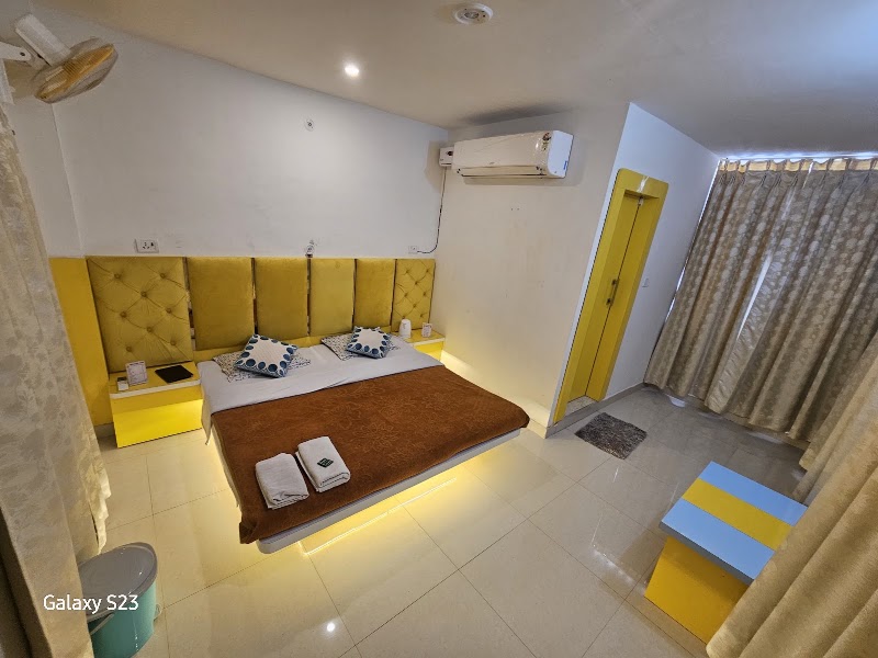 Hotel Sunset - Hotel Sunset Lakshmi Mandir Rd, Orchha, Madhya Pradesh 472246, India