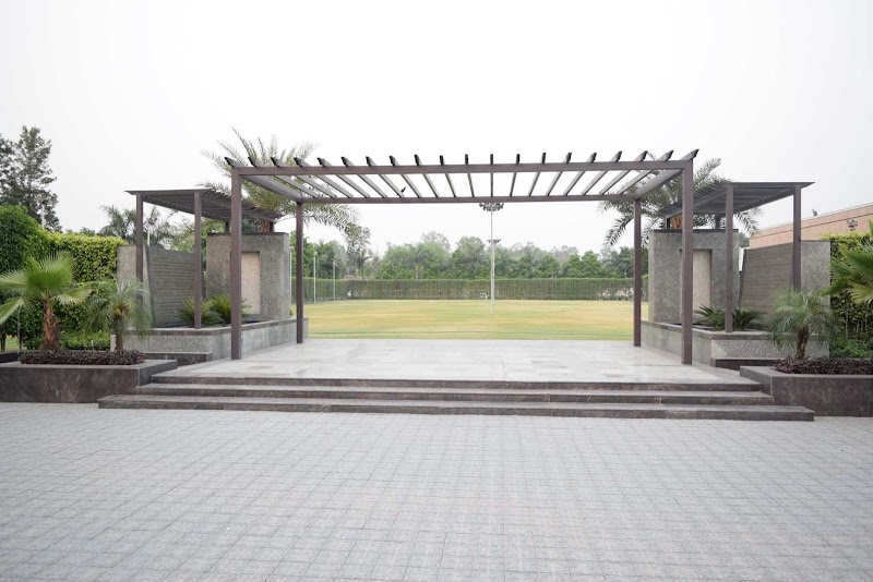 Calista Resort - Calista Resort, 37/2-4 Old, NH 48, D Block, Kapas Hera, New Delhi, Delhi 110097, India