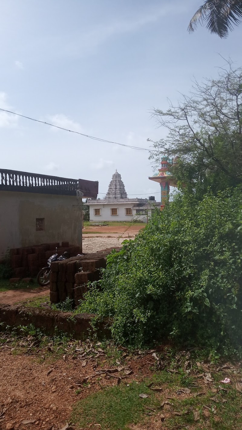 Shree Vira Mahaasati Temple - Shree Vira Mahaasati Temple 4F5Q+R67, Murdeshwar, Bailur, Karnataka 581350, India