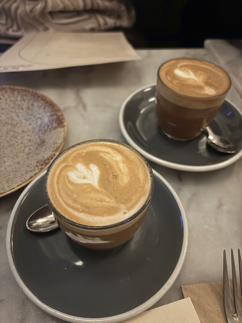 KIN Cafe - KIN Cafe 22 Foley St, London W1W 6DT, UK