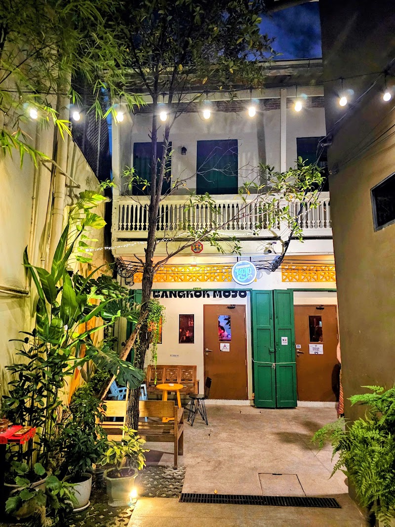 Bangkok Mojo * Music Lovers' Club - Bangkok Mojo * Music Lovers' Club, 1103 ถ. เจริญกรุง Khwaeng Si Phraya, Khet Bang Rak, Krung Thep Maha Nakhon 10500, Thailand