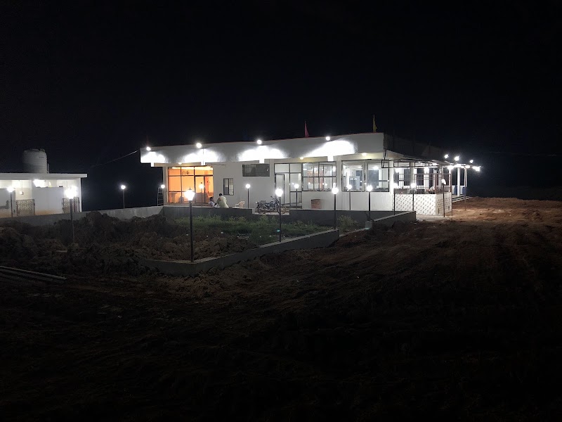 SHAN-E-PUNJAB DHABA - SHAN-E-PUNJAB DHABA, 53PM+QH3, Kanpa, Chhattisgarh 493445, India