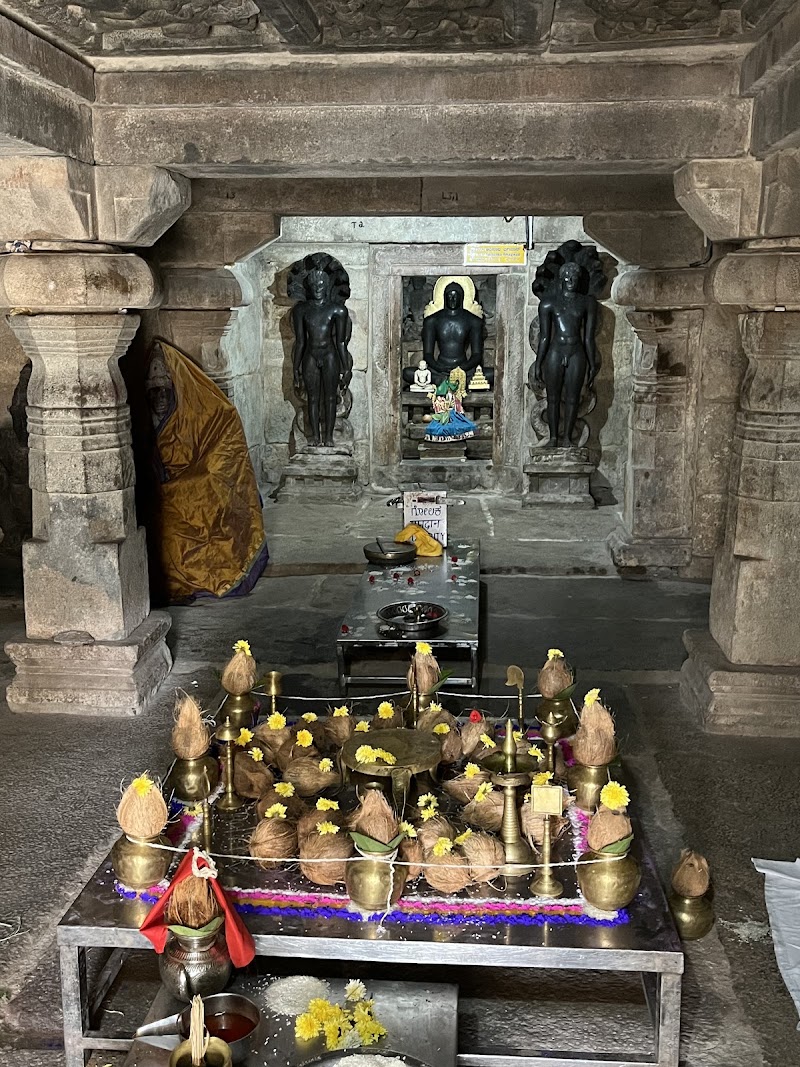 Bhagawan Sri 1008 Adinatha Digambara Basadi - Bhagawan Sri 1008 Adinatha Digambara Basadi, Bhagwan Shri 1008 Adinath Digambar Jain Temple, Kambadahalli, Karnataka 571802, India
