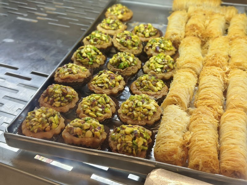 Tewari Confectioners - Tewari Confectioners, shop no 233, 5, AJC Bose Rd, Sreepally, Elgin, Kolkata, West Bengal 700020, India