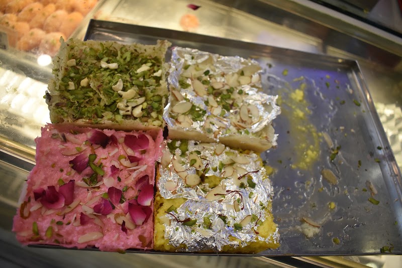 YATHARTH SWEETS - YATHARTH SWEETS 44, Zero Rd, Gosai Tola, Zero Road, Prayagraj, Uttar Pradesh 211003, India