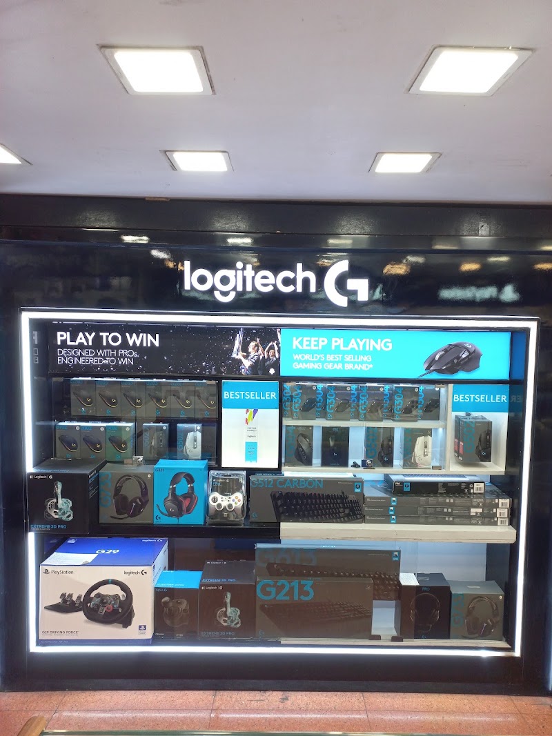 CD WORLD HYDERABAD TELANGANA since 1998 - CD WORLD HYDERABAD TELANGANA since 1998, SHOP NO 34&39 ,GROUND FLOOR, Chenoy Trade Center, Park Ln, near hotel parklane, near paradise, Kalasiguda, Secunderabad, Hyderabad, Telangana 500003, India