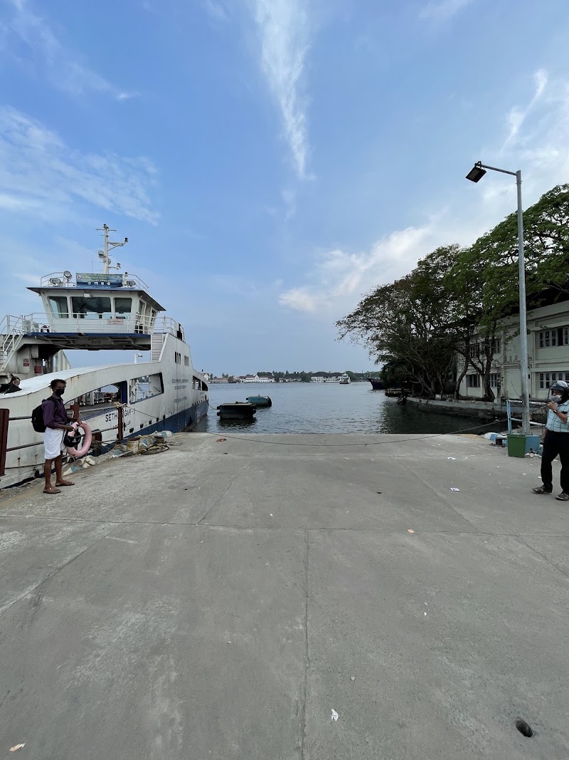 Vypin Fort Kochi RORO Service Jetty - Vypin Fort Kochi RORO Service Jetty, X6FV+GRQ, Fort Vypin, Puthuvype, Kochi, Keralam 682508, India
