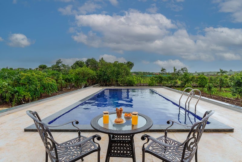 StayVista at Terracotta Skies | Villa with Swimming Pool in Nashik - StayVista at Terracotta Skies | Villa with Swimming Pool in Nashik, Kikwi Village, Pmpri Trimbak, Maharashtra 422203, India