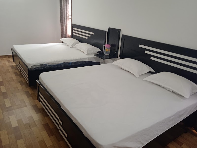 Flagship Hotel New Sansaro - Flagship Hotel New Sansaro 230, Katra Udhampur Road, Katra, 182301