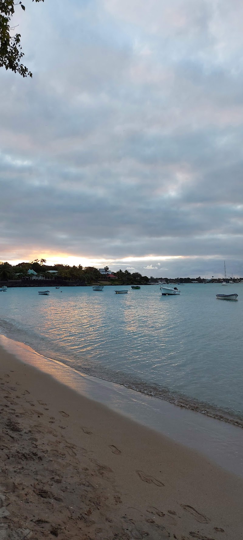 Grand Baie Beach (NCG) - Grand Baie Beach (NCG), Grand Baie, Mauritius