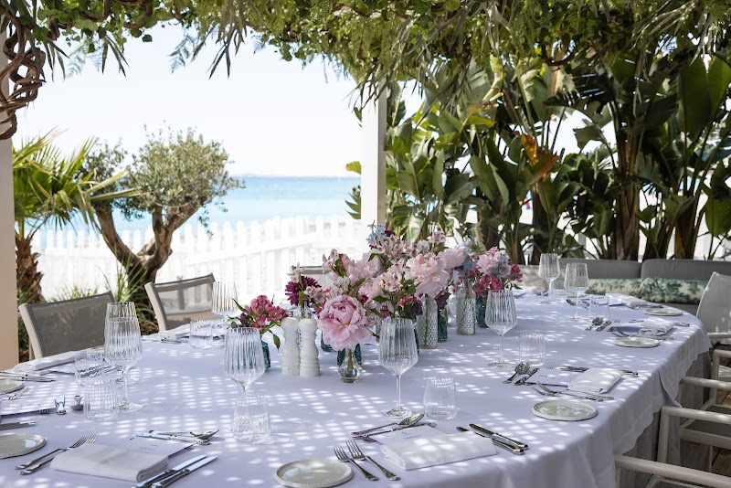 Negresco Beach Club