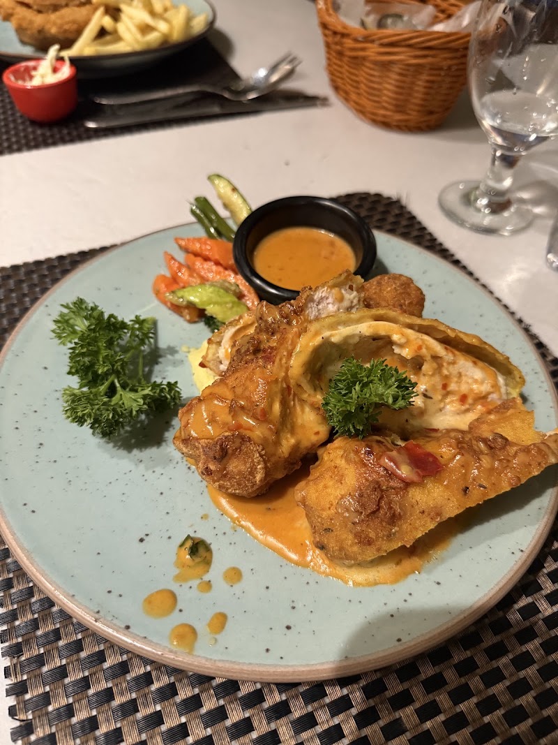 Arcadian Cafe - Arcadian Cafe Fairways commercial, CP 05, Defence Raya Golf Resort Sector M DHA Phase 6, Lahore, Pakistan