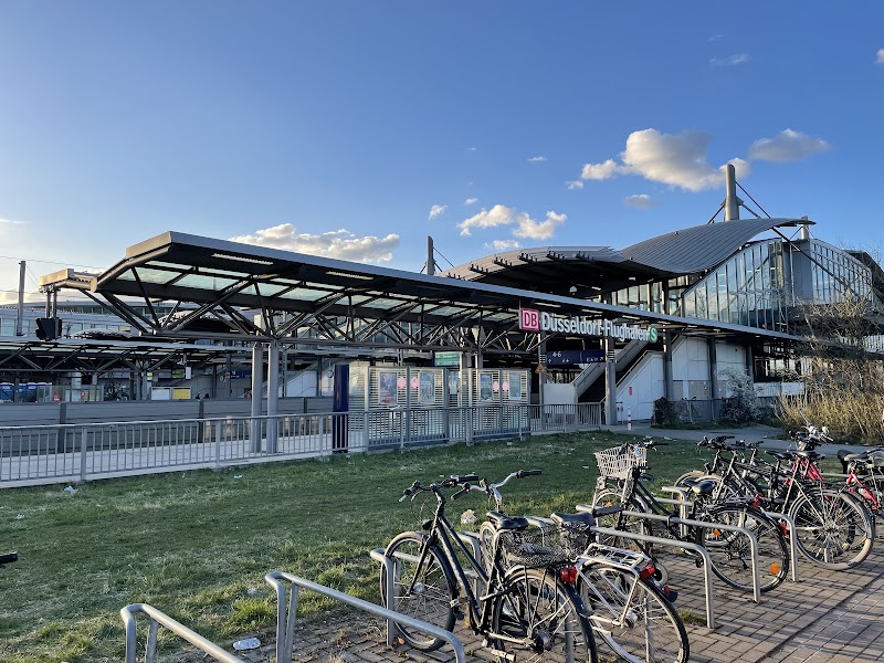 Düsseldorf Flughafen - Düsseldorf Flughafen, District 5, 40472 Düsseldorf, Germany