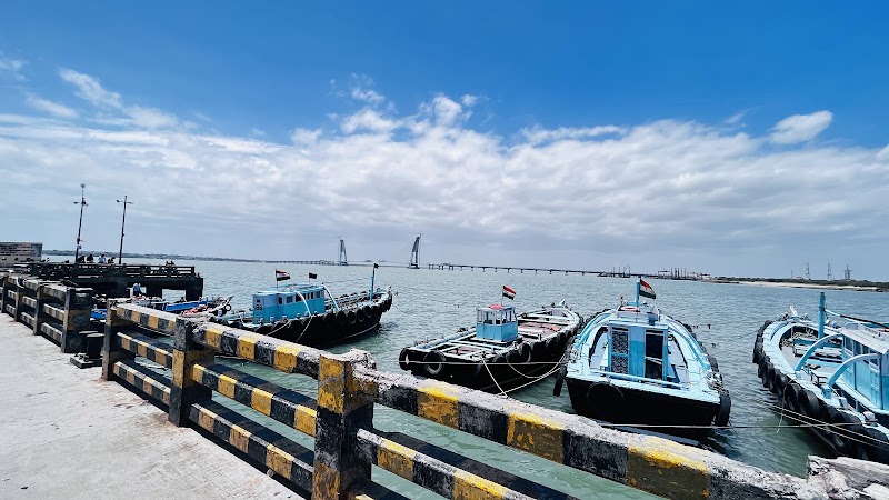 Damji jetty Okha Port - Damji jetty Okha Port, F37G+PFF, Dalda Bunder, Okha, Gujarat 361350, India