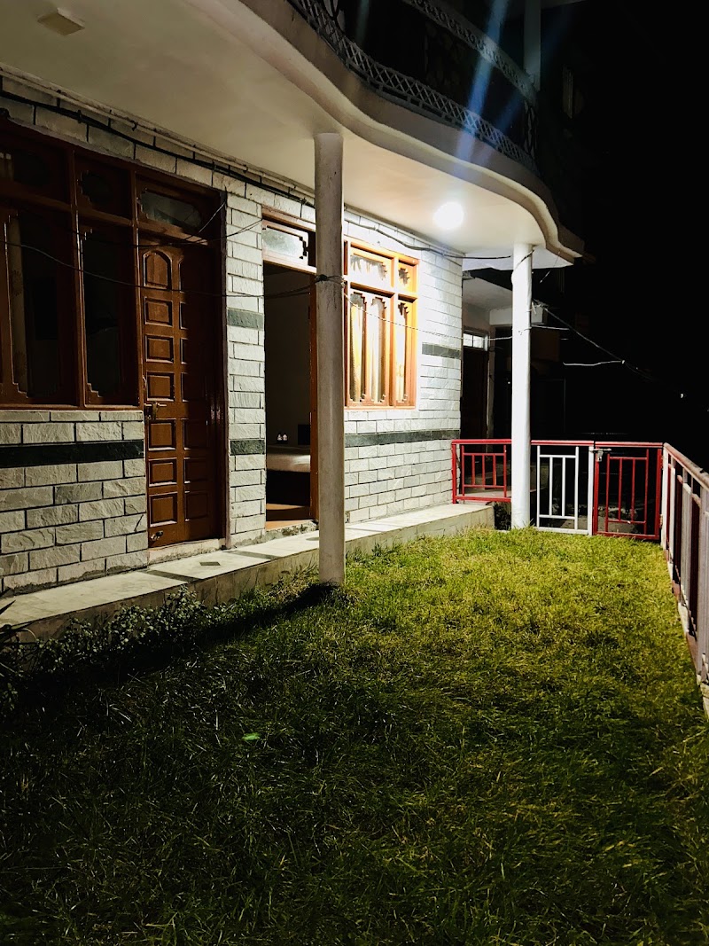 Hill's View Guest House Narkanda - Hill's View Guest House Narkanda, near Sking slope ( Dhomri, Narkanda, Himachal Pradesh 171213, India