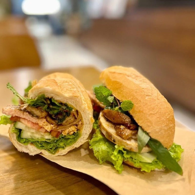 Bánh Mì XANH - Bánh Mì Chay Thượng Hạng - 2B Trần Hưng Đạo - Bánh Mì XANH - Bánh Mì Chay Thượng Hạng - 2B Trần Hưng Đạo 2B Trần Hưng Đạo, Bến Thành, Hồ Chí Minh 71012, Vietnam