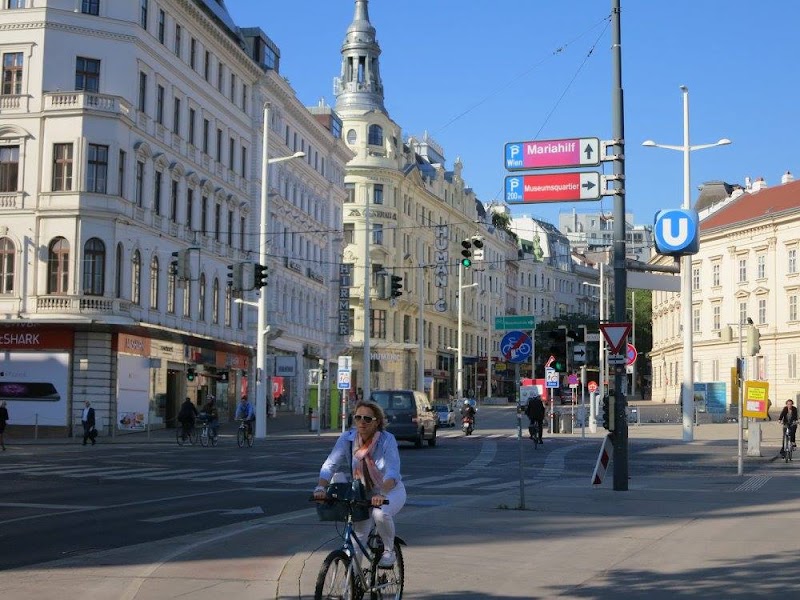 Mariahilfer Straße - Mariahilfer Straße, Mariahilfer Str., 1060 Wien, Austria