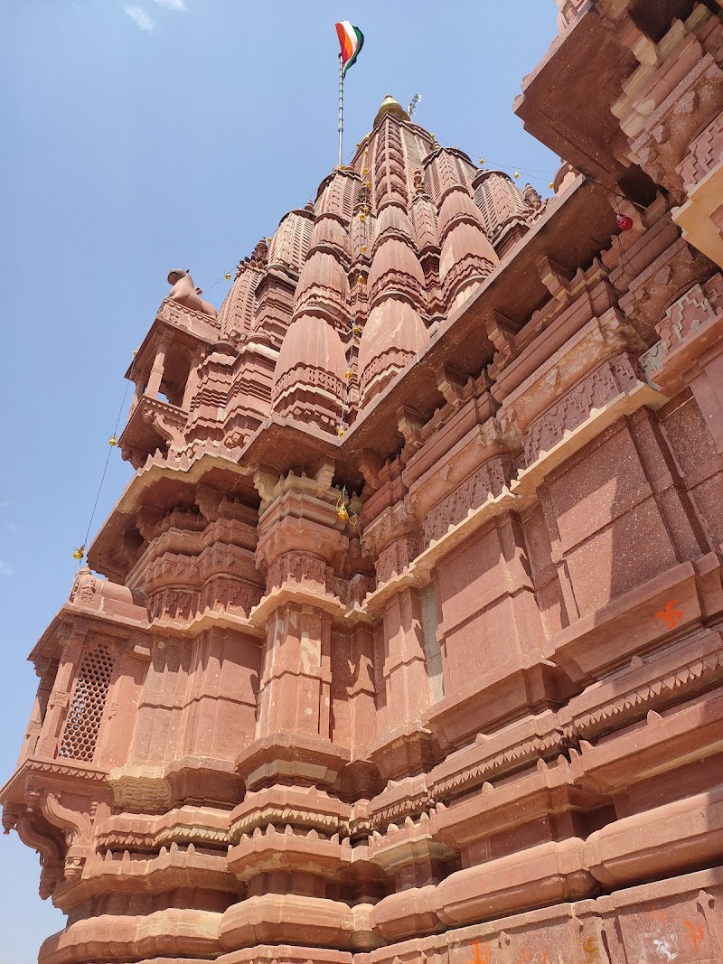 SHREE MAHAVEER SWAMI JAIN Digambar MANDIR - SHREE MAHAVEER SWAMI JAIN Digambar MANDIR, P2MR+Q5G, Raj Nagar, Ekolasi, Hindaun, Rajasthan 322230, India