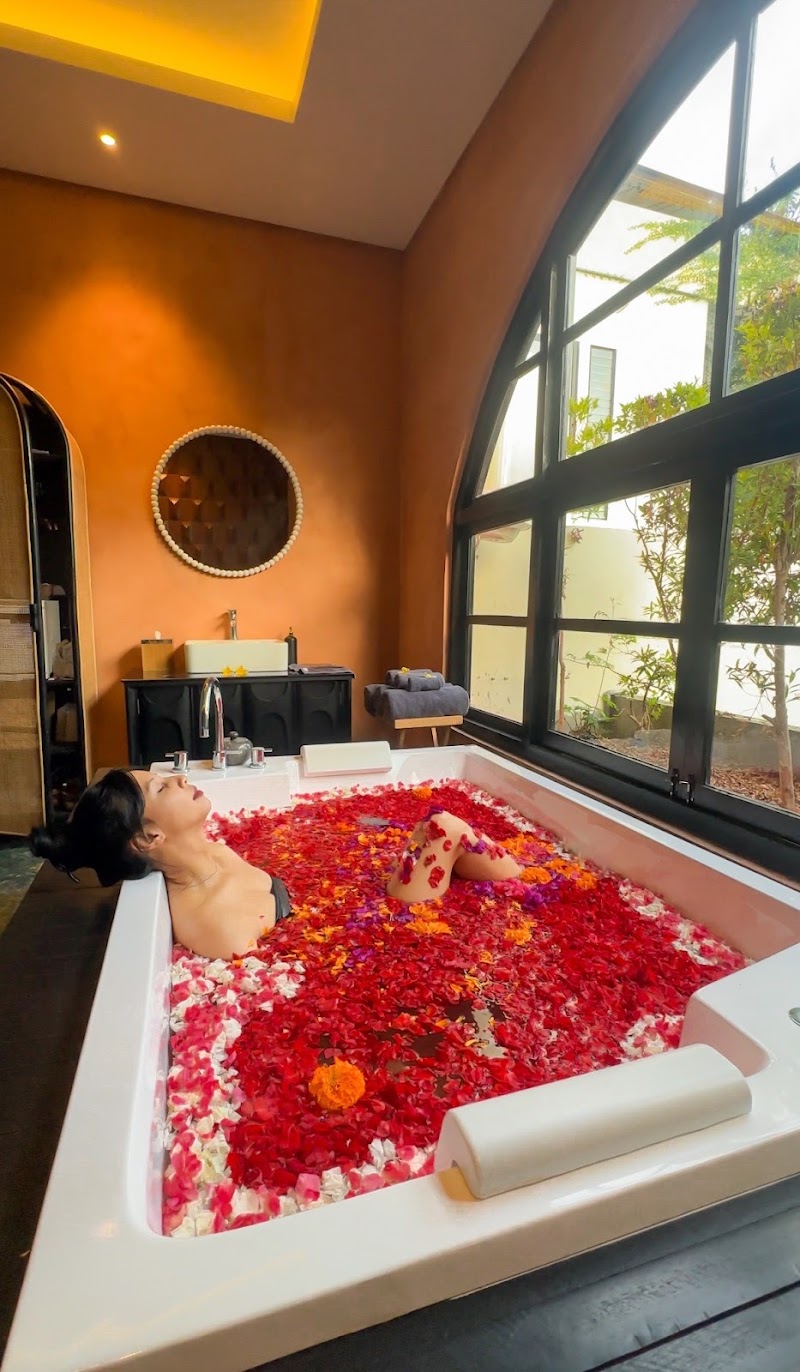 Svaha Spa Umalas Seminyak by Svaha Wellness - Svaha Spa Umalas Seminyak by Svaha Wellness Jl. Umalas 1 No.88A, Seminyak, Kec. Kuta Utara, Kabupaten Badung, Bali 80361, Indonesia