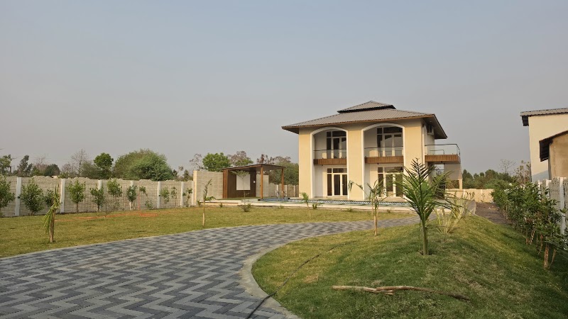 De Falcon Villa Manghata