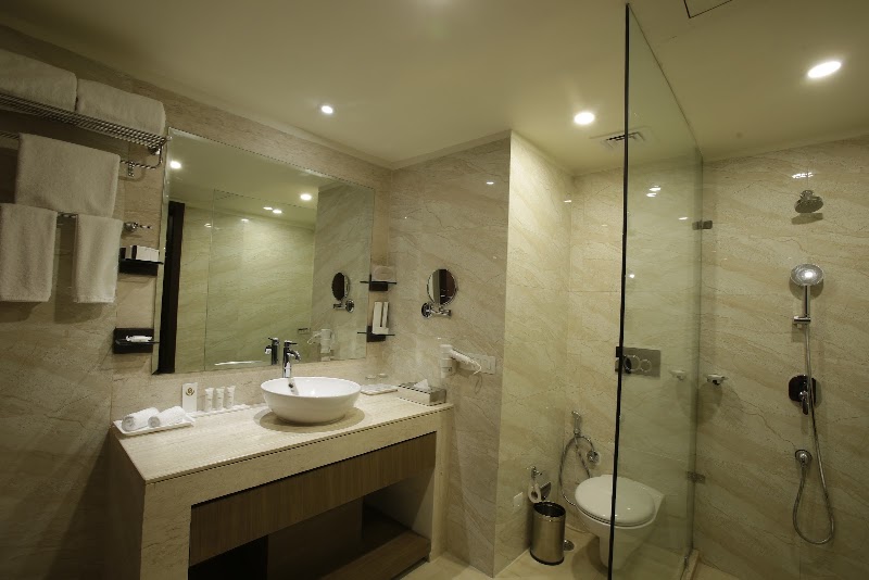 Golden Suites Gurgaon | Inde Hotels & Resorts - Golden Suites Gurgaon | Inde Hotels & Resorts Faridabad - Gurgaon Rd, Sector 2, Gwal Pahari, Gurugram, Bandhwari, Haryana 122101, India