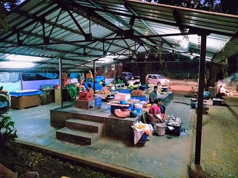 Dona Paula Market - Dona Paula Market, FR53+XF9, Dona Paula Jetty, Panaji, Goa 403004, India