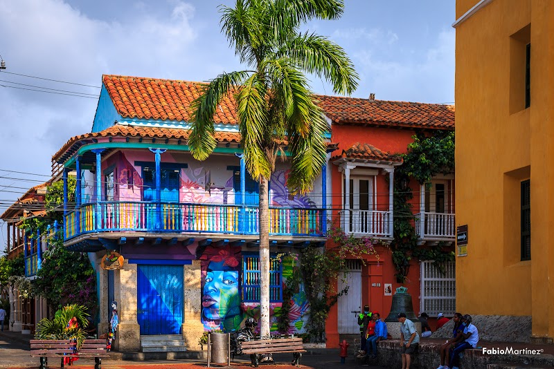 Plaza de la Trinidad - Plaza de la Trinidad, Esquina con, Cl. 29 #174, Getsemaní, Cartagena de Indias, Bolívar, Colombia