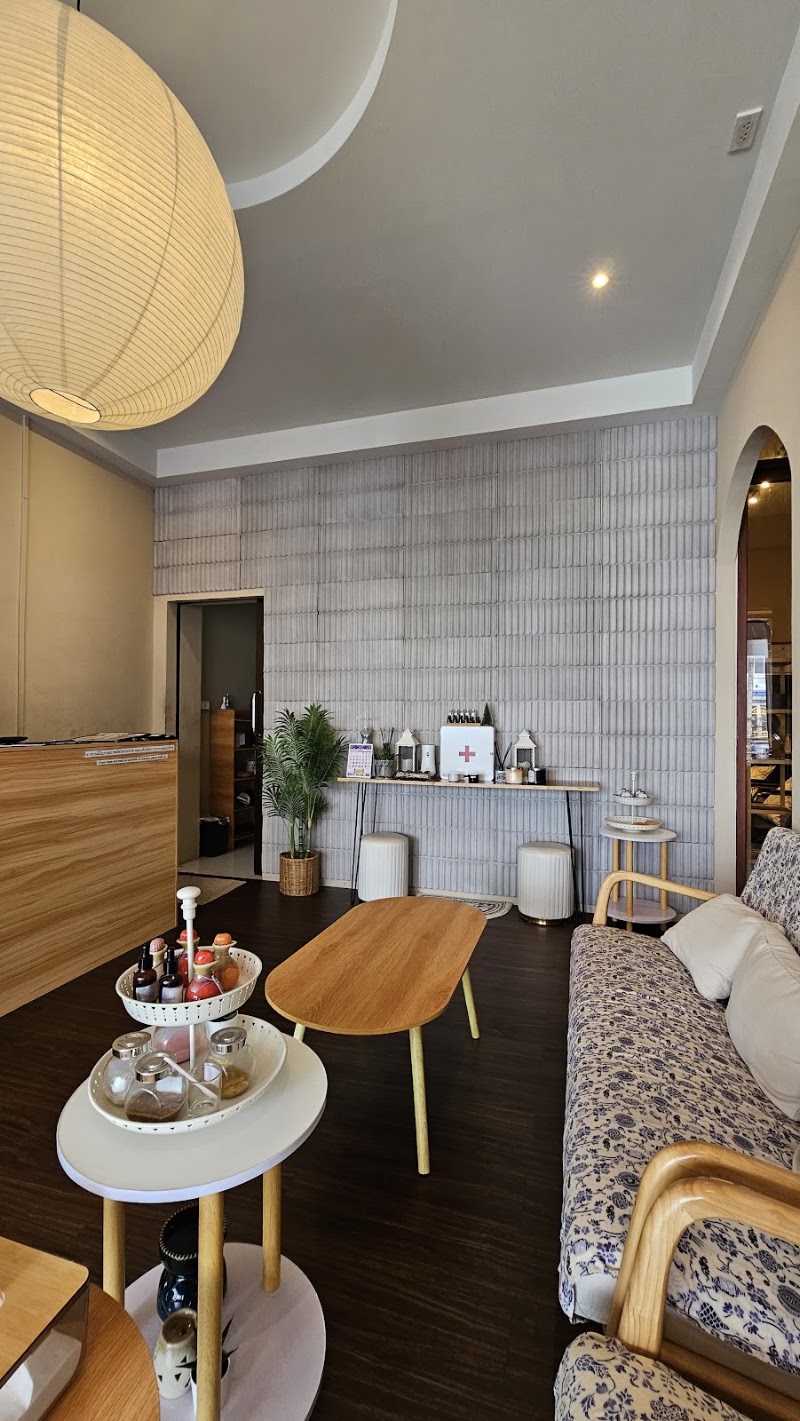 LUNA SPA - LUNA SPA, 6 Thanon Mae Luan Rang Hill, Tambon Wichit, Amphoe Mueang Phuket, Chang Wat Phuket 83000, Thailand