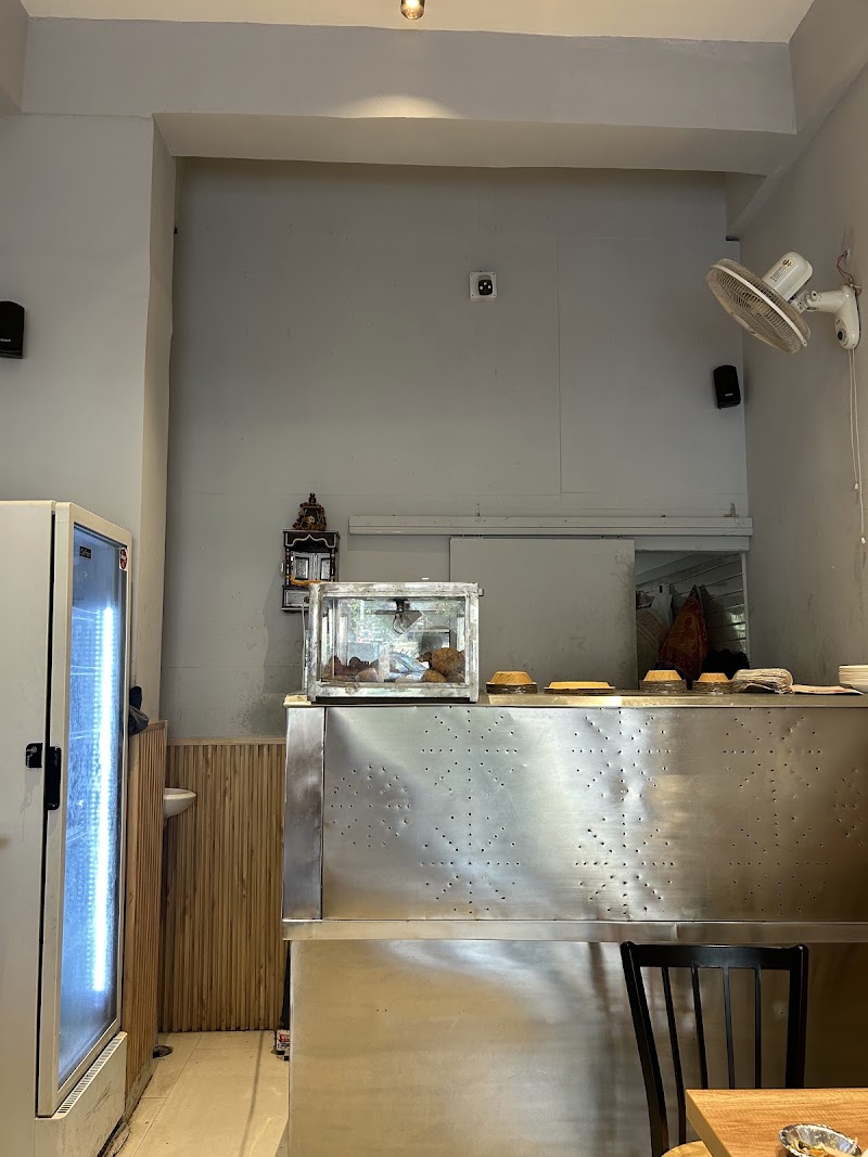 Nagpal Di Hatti - Dwarka - Nagpal Di Hatti - Dwarka G-4 & G-8, Ground Floor, Apra Dwarka Plaza – II, Plot No – 14, Pocket 1, Sector 10 Dwarka, Dwarka, Delhi, 110075, India