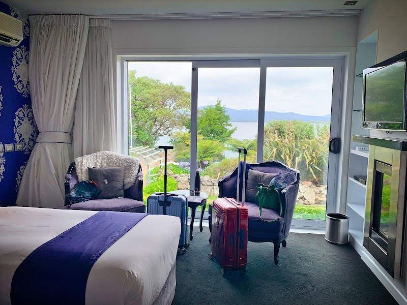 Black Swan Lakeside Boutique Hotel - Black Swan Lakeside Boutique Hotel 171 Kawaha Point Road, Kawaha Point, Rotorua 3010, New Zealand