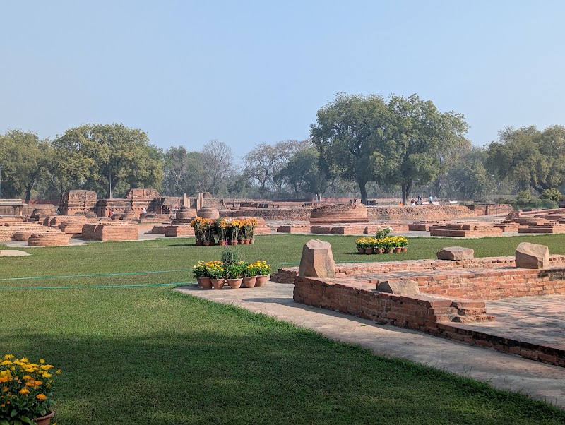 Archaeological Buddhist Remains of Sarnath, (Varanasi) - Archaeological Buddhist Remains of Sarnath, (Varanasi), 92JF+8RR, Rishpattan Rd, Sarnath, Varanasi, Uttar Pradesh 221007, India