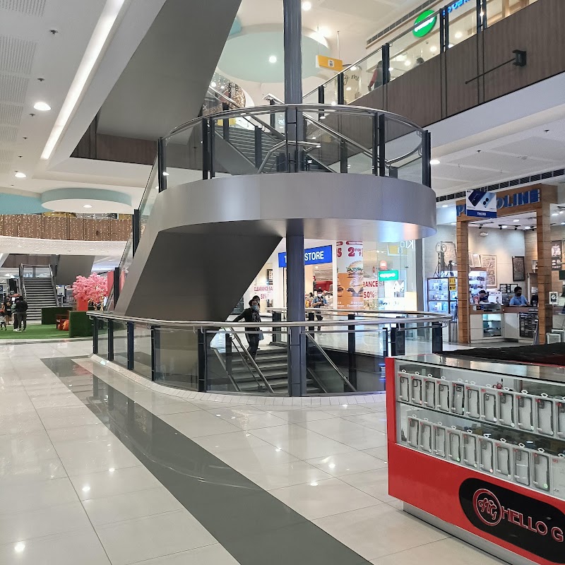 SM City Bicutan - SM City Bicutan, Doña Soledad Avenue, corner South Luzon Expy, Parañaque, 1709 Metro Manila, Philippines