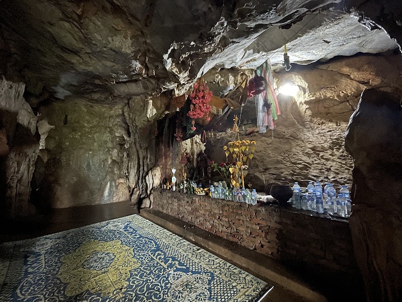 Tham Chang - Tham Chang, WC6R+2VP, Vang Vieng, Laos