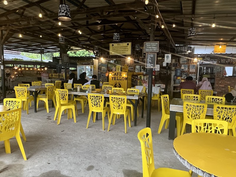 Cafe Yellow