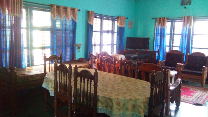 Eshwari inn Homestay - Eshwari inn Homestay Dechoor Rd, behind CVS Workshop, near rajshekar homeneeds, Dechoor, Madikeri, Karnataka 571201, India