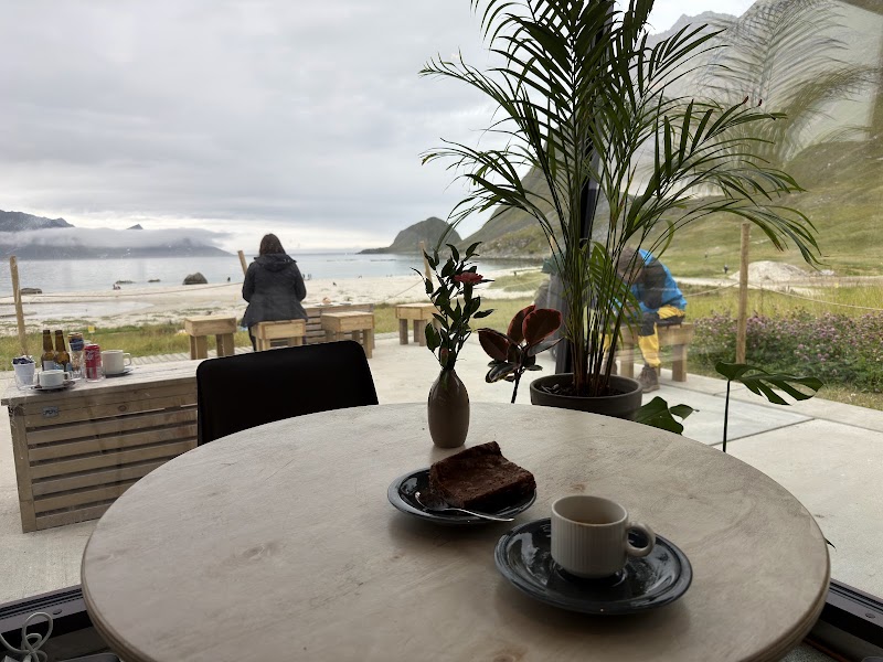Haukland Beach Café - Haukland Beach Café, Uttakleivveien 72, 8370 Leknes, Norway
