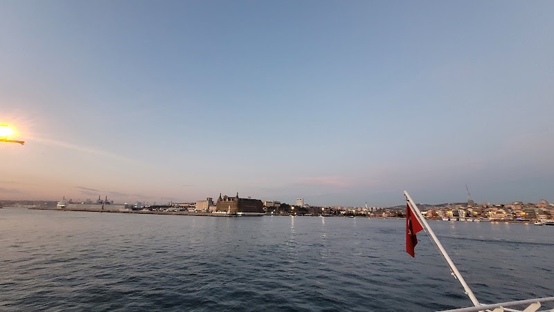 İDO Kadıköy Terminali - İDO Kadıköy Terminali, Caferağa, Neşet Ömer Sk. No:22, 34710, 34710 Kadıköy/İstanbul, Türkiye
