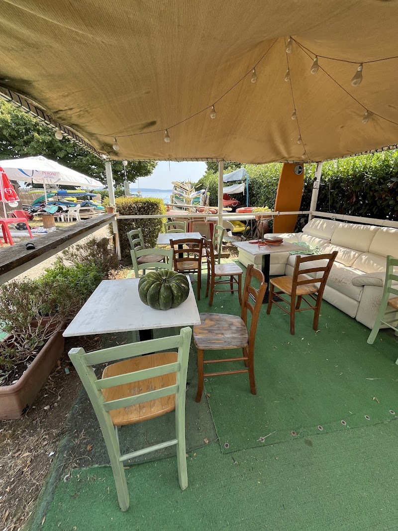 Sailing Club H2O - Windsurf - Vela - Kayak - SUP - Sailing Club H2O - Windsurf - Vela - Kayak - SUP, Via della Rena, 93, 00069 Trevignano Romano RM, Italy