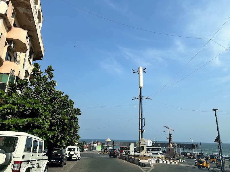 Bay view guest house - Bay view guest house, P869+P4X, Vutagedda Rd, Pandurangapuram, Visakhapatnam, Andhra Pradesh 530003, India