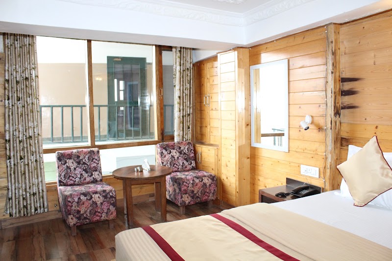 Hotel Birds View - Hotel Birds View Shiv Parbat, Old, Parwanoo Kasauli Rd, Kasauli, Himachal Pradesh 173204, India